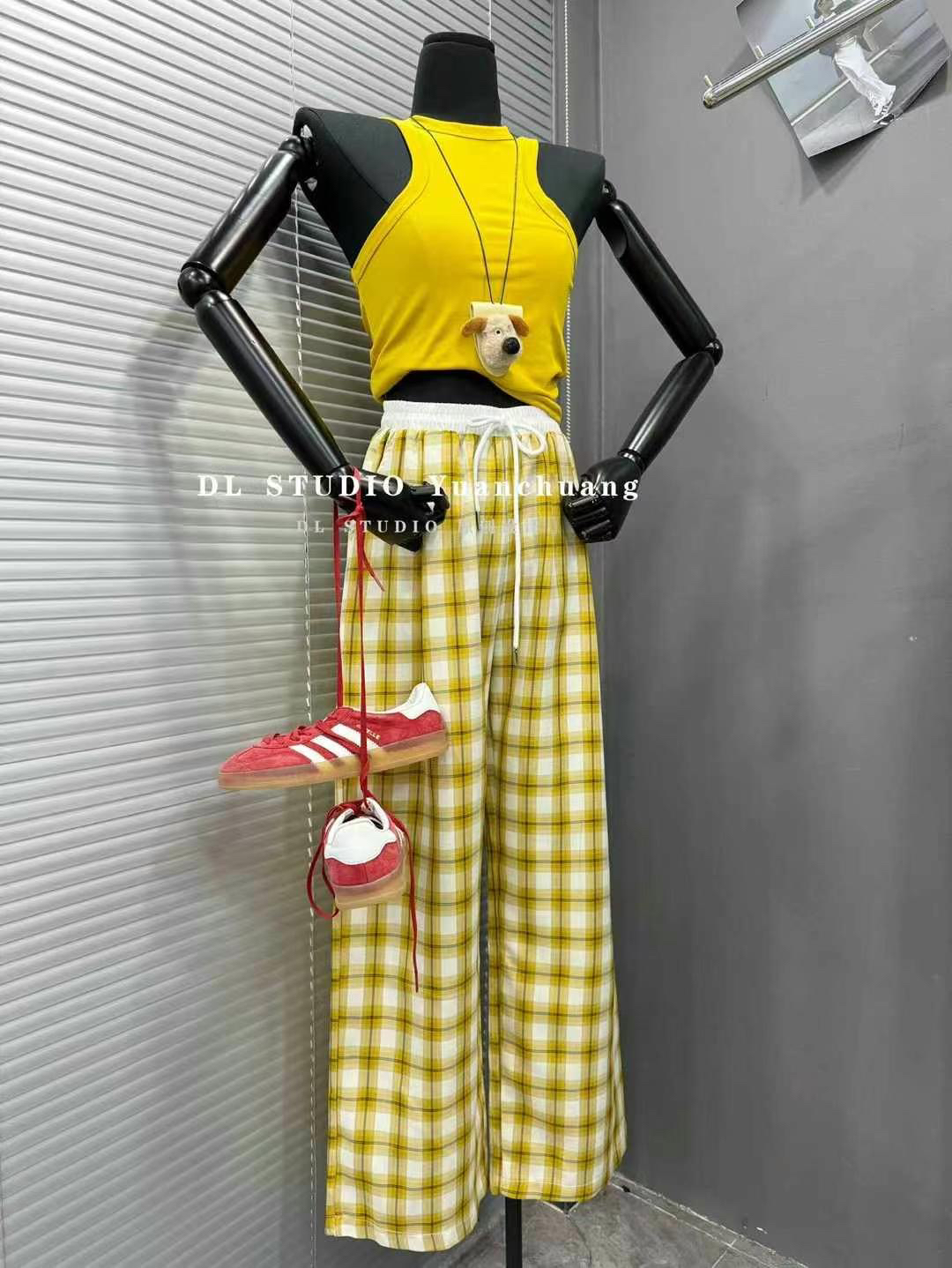 DL2025夏季新款轻奢欧货时尚设计感吊带背心+格子阔腿裤两件套装