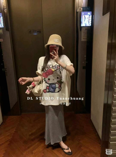 DL2025設(shè)計(jì)感小眾法式 半身裙氣質(zhì)減齡顯瘦兩件套 T恤 卡通印花短袖