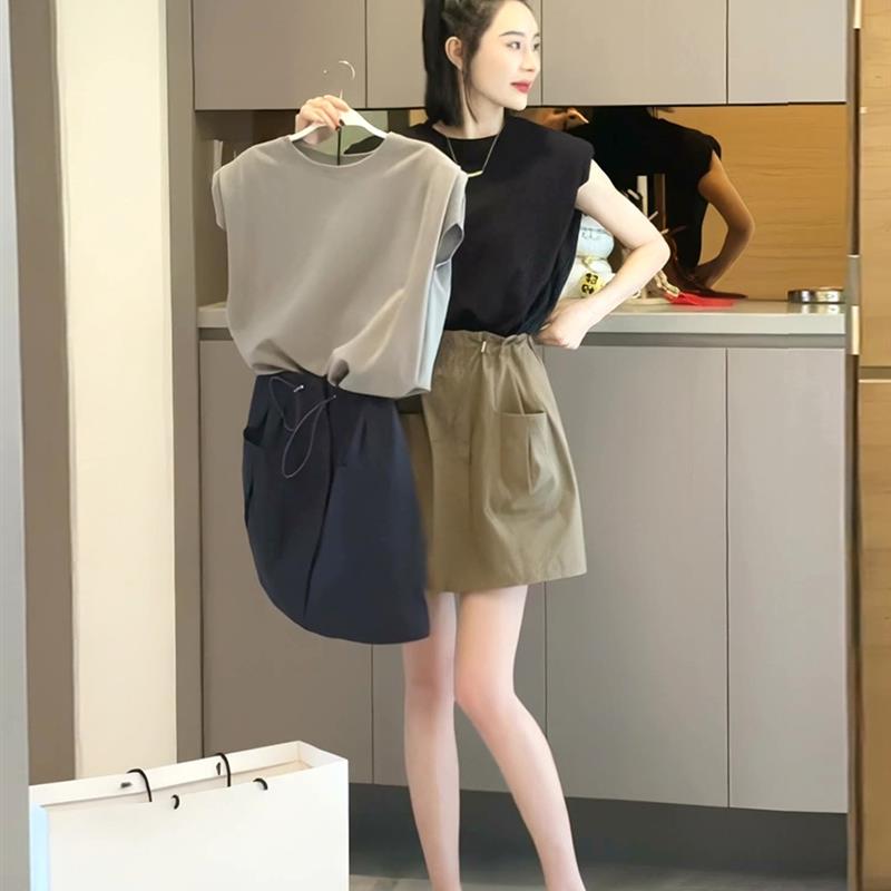 KATTERLLG2024夏天穿搭一整套小个子炸街减龄上衣茶系成熟御姐短