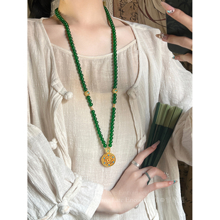 新中式沙金圆牌绿色串珠项链国风复古小众长款毛衣链汉服旗袍配饰