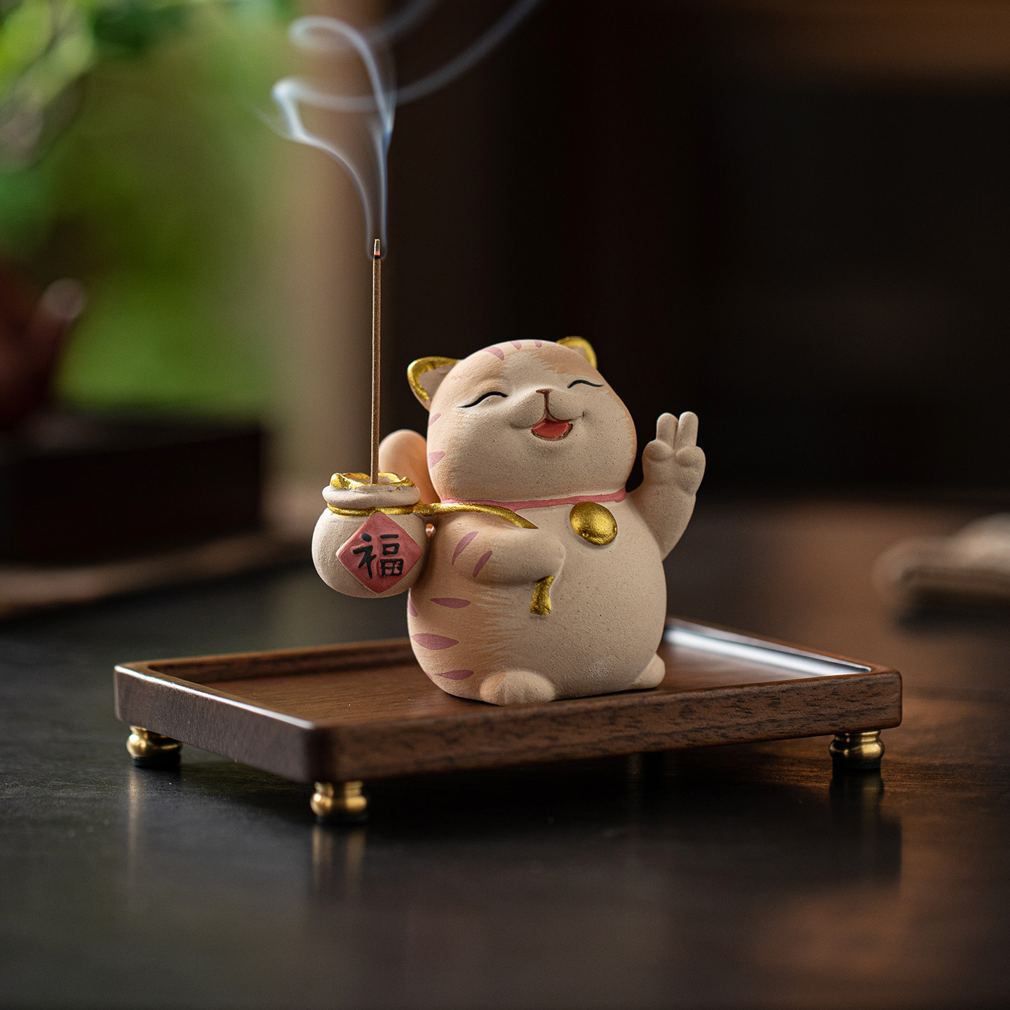 手绘可爱猫咪香插香座不落灰图片