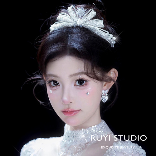 轻奢锆石蝴蝶结珍珠头冠公主皇冠新娘结婚王冠生日送礼物儿童发饰
