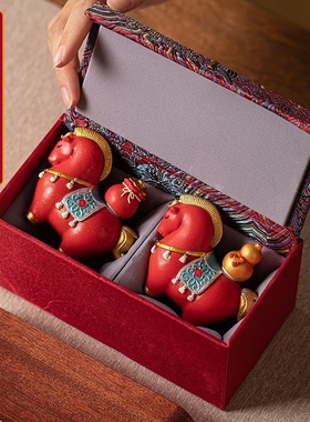 国潮马可旋转马高档礼盒摆件