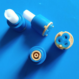 即热电热水龙头配件香港大拇指带三孔硅胶自响陶瓷快开阀芯水阀28