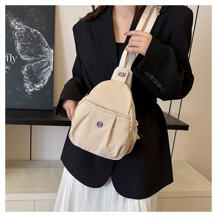 旅游大容量双肩包包女新款轻便小背包百搭单肩胸包时尚质感斜挎包