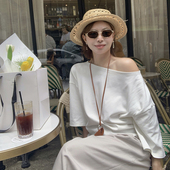 333sss黑色白色显瘦一字肩斜肩短袖 T恤女宽松休闲短款 显瘦上衣