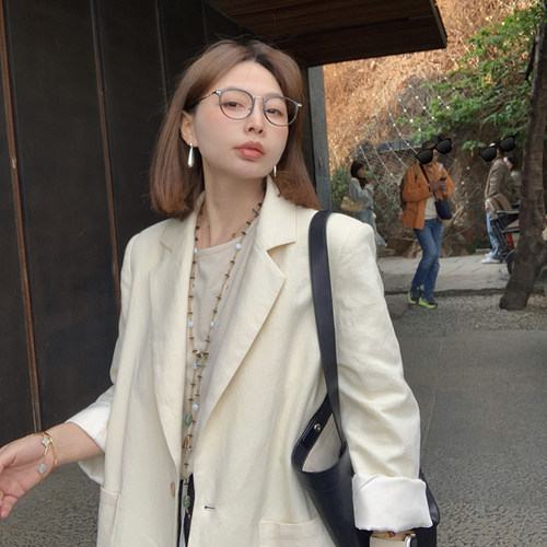 韩风宽松垫肩西装女短款小个子