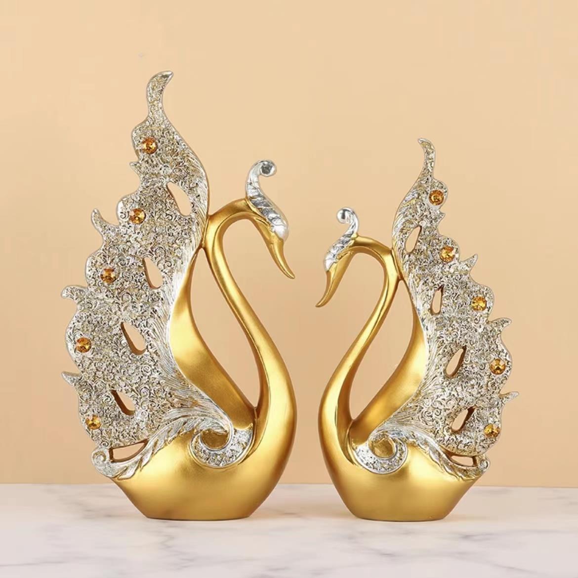 创意情侣天鹅摆件工艺品家居客厅酒柜电视柜北欧轻奢现代装饰结婚