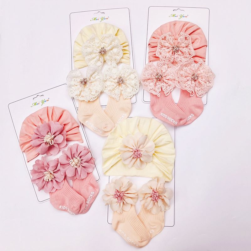 婴儿帽子袜子套装女宝宝洋气蕾丝公主套头帽新生儿护囟门胎帽印度