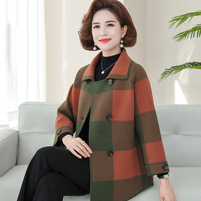 妈妈外套女春秋短款中老年女装春装毛呢外衣洋气大妈装五六十岁的