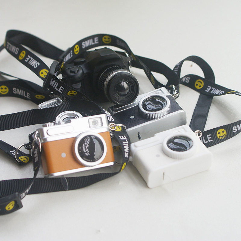 复古相机迷你仿真背带照相机娃娃装饰品可闪光发声led电子相机