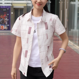 2025夏季男士新款冰丝短袖衬衫休闲薄款时尚衬衣男装潮流半袖衬衫