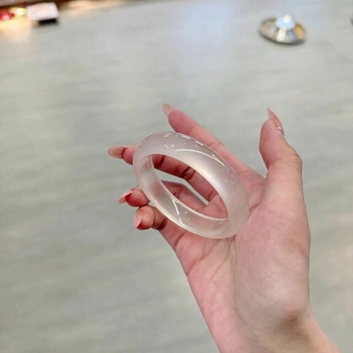 时髦千金~天然冰种白冰小灯泡