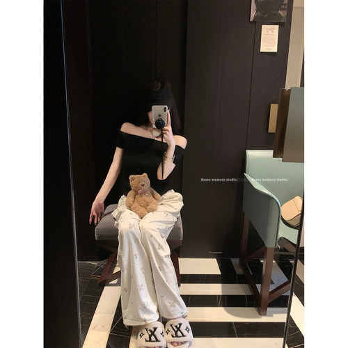 送运费险！小狗蝴蝶结印花阔腿裤