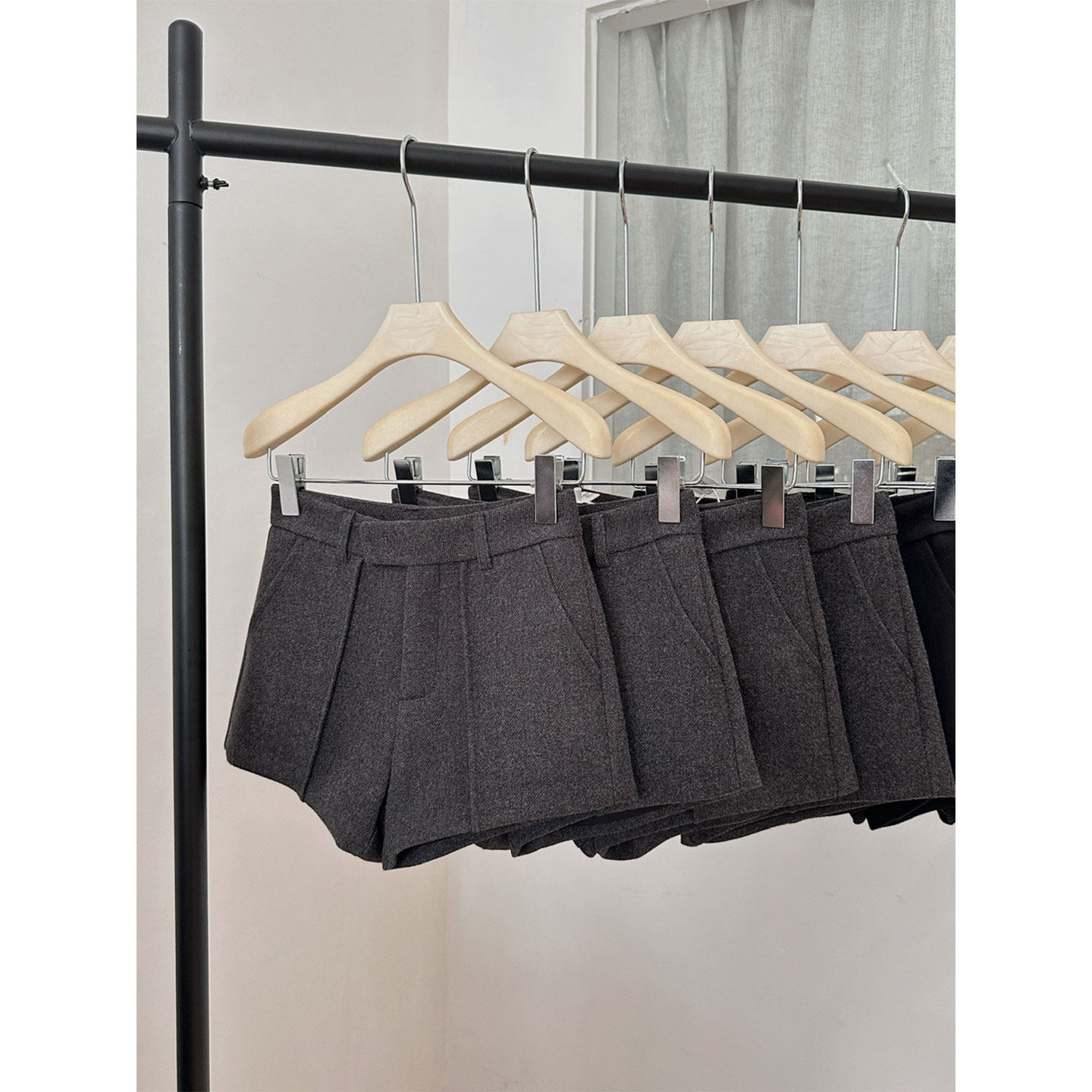 深灰色长腿呢料短裤女秋冬靴裤直筒气质加厚毛呢休闲裤超火西装裤,女装/女士精品,休闲裤,淘宝优惠券,粉丝福利购,淘宝优惠卷