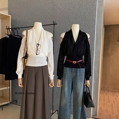 韩系秋冬V领露肩灯笼袖针织衫