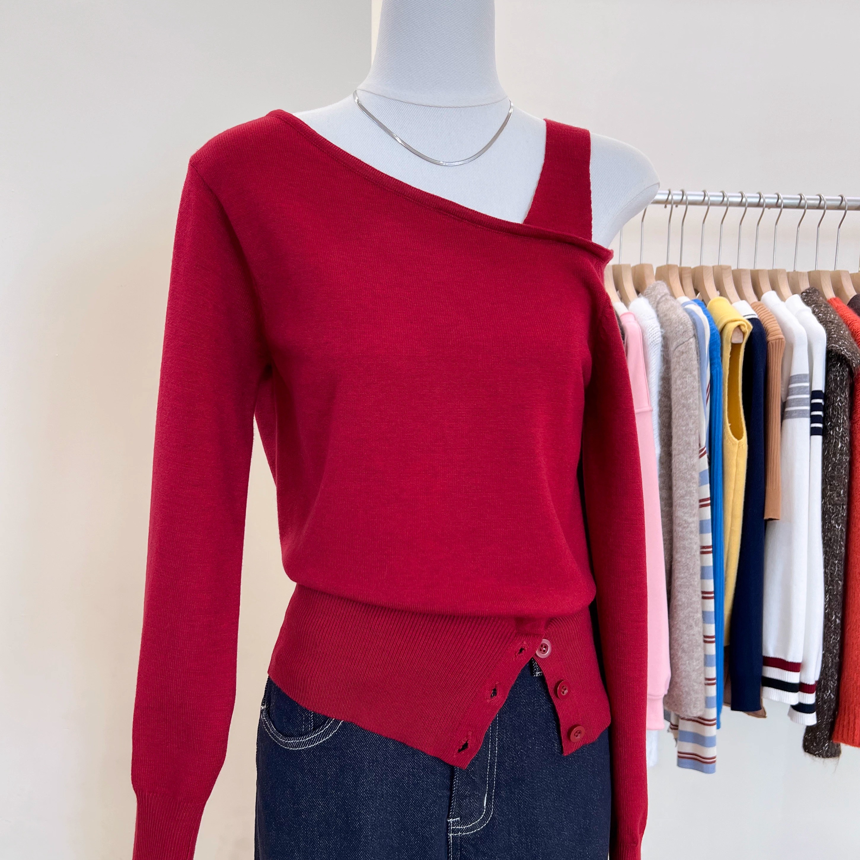 新年红色氛围感长袖斜肩针织衫