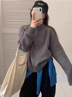 2025慵懒风毛衣外套女春秋新款韩系简约宽松立领拉链针织开衫上衣