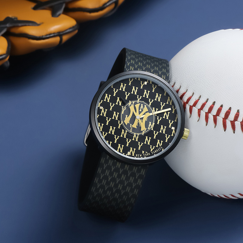 MLB美职棒手表时尚简约学生情侣运动防水石英硅胶手表老花款NY600