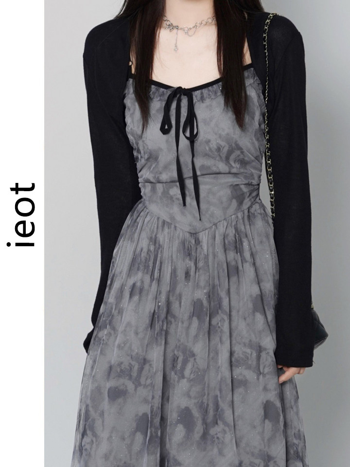 2023新款法式茶歇小众设计感两件套气质收腰显瘦别致套装连衣裙女