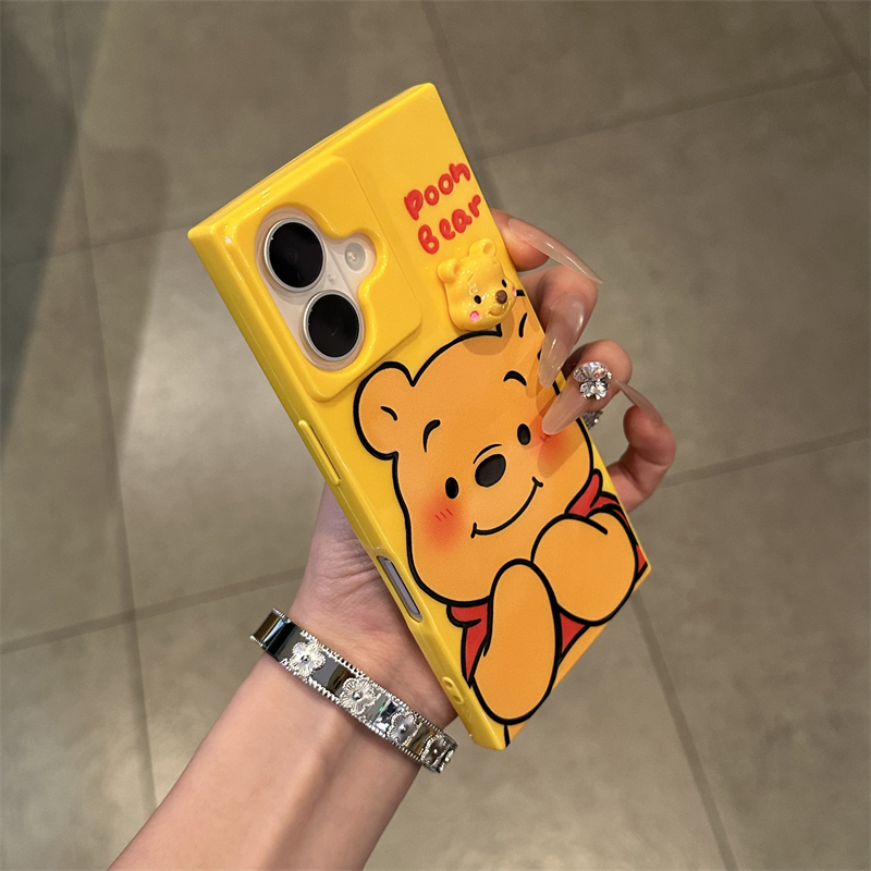 立体可爱维尼草莓熊公仔适用iphone16promax手机壳苹果16新款16pro趣味15promax创意15pro女15卡通14玫红13软