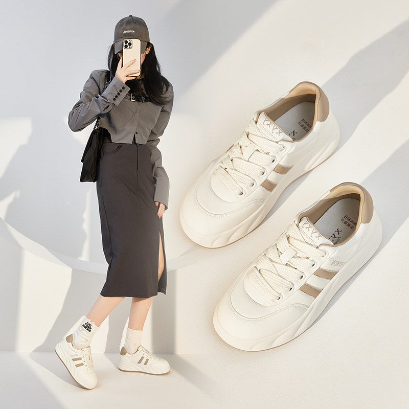 xyxyly/香香莉小白鞋学院