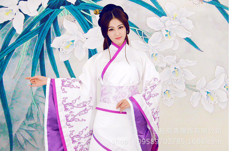 曲裾美人心计襦裙刺绣毕业演出服