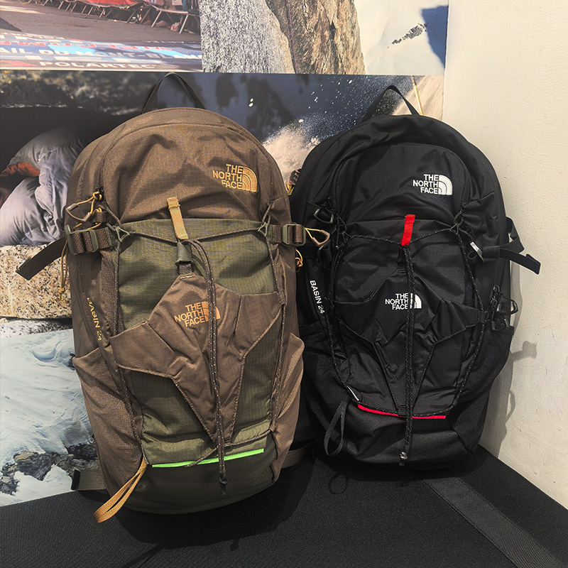 北面户外露营轻量化徒步双肩背包