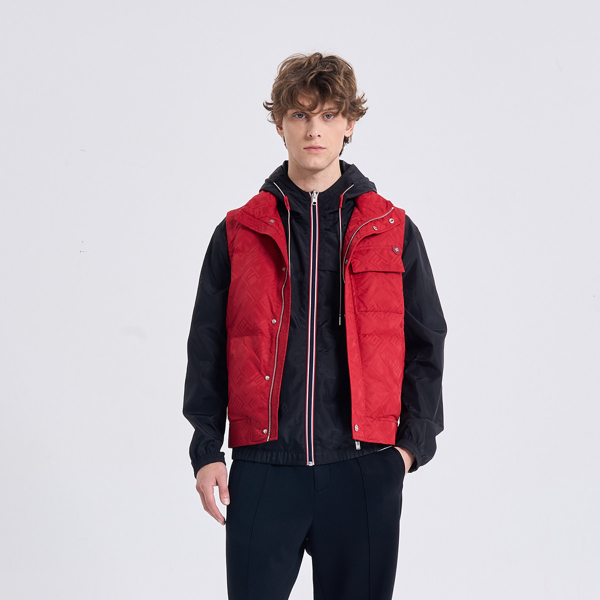 【生肖马系列】RARE威雅男装2026春夏新款满版提花红色羽绒马甲男,男装,羽绒马甲,淘宝优惠券,粉丝福利购,淘宝优惠卷