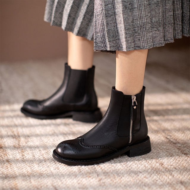 grace优雅时尚~英伦风舒适真皮圆头侧拉链短筒女靴马丁靴低跟4cm