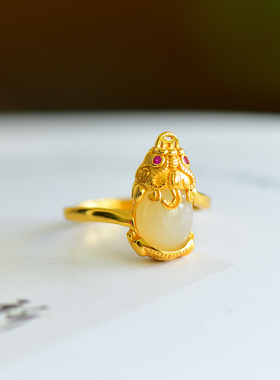 s925银镶嵌新疆和田玉白玉纳财貔貅女款戒指指环奢尚戒圈饰品