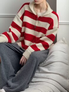 2025新款韩国The barnnet八奶休闲条纹翻领粗针扣子套头针织毛衣