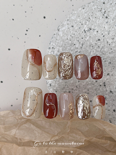 去山野中NAIL手工甲片小红书小众ins秋冬高级显白晕染线条穿戴甲