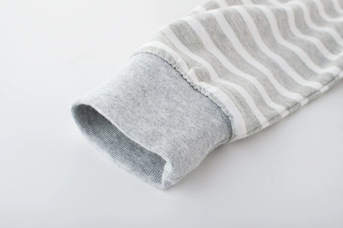 Весенний хлопковый лонгслив, базовая приятная телу детская футболка для мальчиков, тренд сезона, детская одежда