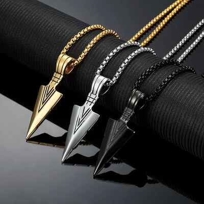 2024Arrowhead Pendant Necklace for Men Punk Hip Hop Gift