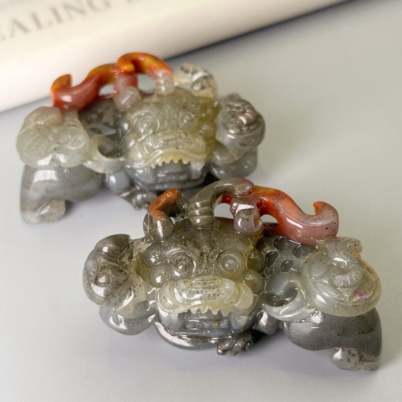 金沙老料黄龙玉精雕貔貅吊坠对款