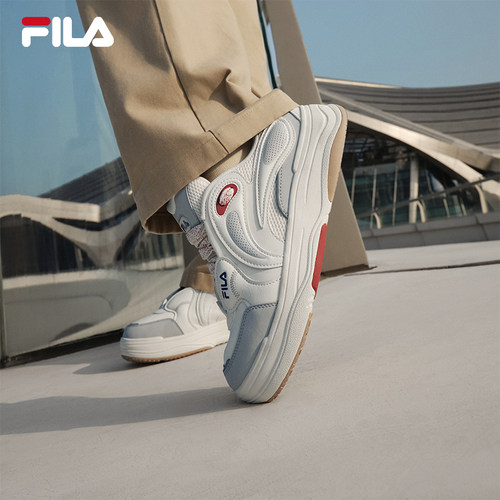 FILA斐乐女子复古板鞋
