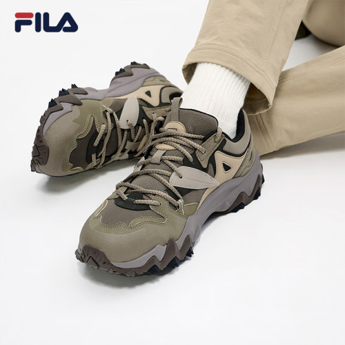 FILA斐乐男复古运动鞋