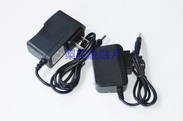 晴火QH L2 QF-1558 1336 828 T6 R5 安全防水强光锂电头灯 充电器