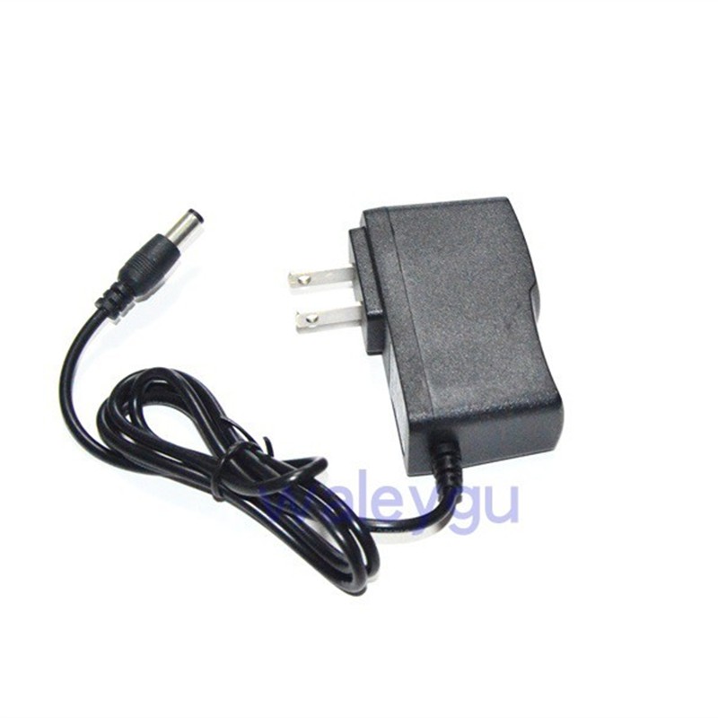 芯心 智能移动电源 分体式头灯 X812 8.4V充电器