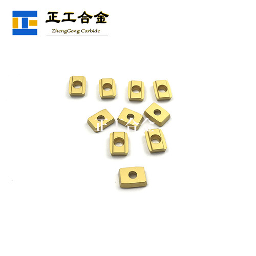 YBC151 R420.37-07T3刮削滚光刀片 硬质合金刀片