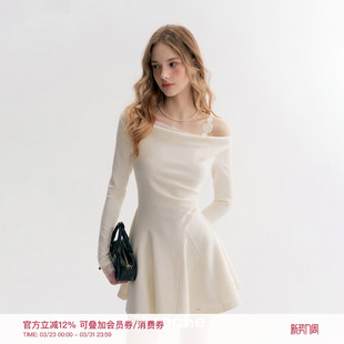 假两件斜肩长袖 蕾丝拼接 A摆插片连衣裙 雏菊轻语 Kroche