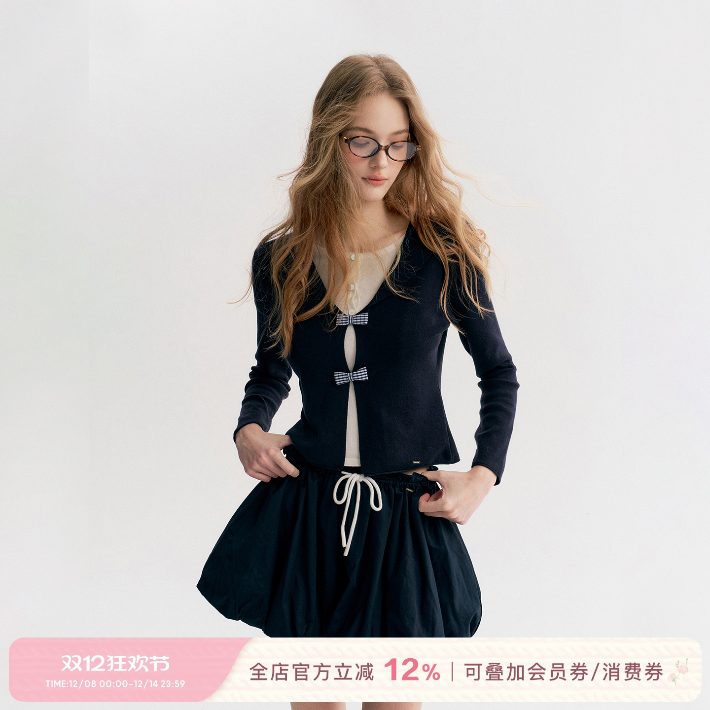 撞色假两件海军领针织衫上衣