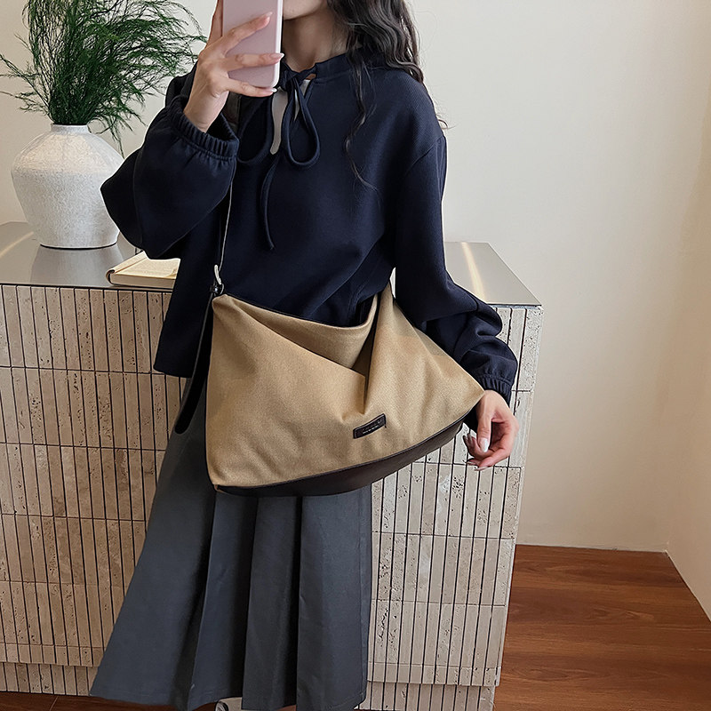 韩版简约包包女2025新款休闲斜挎包时尚百搭通勤包复古单肩小挎包