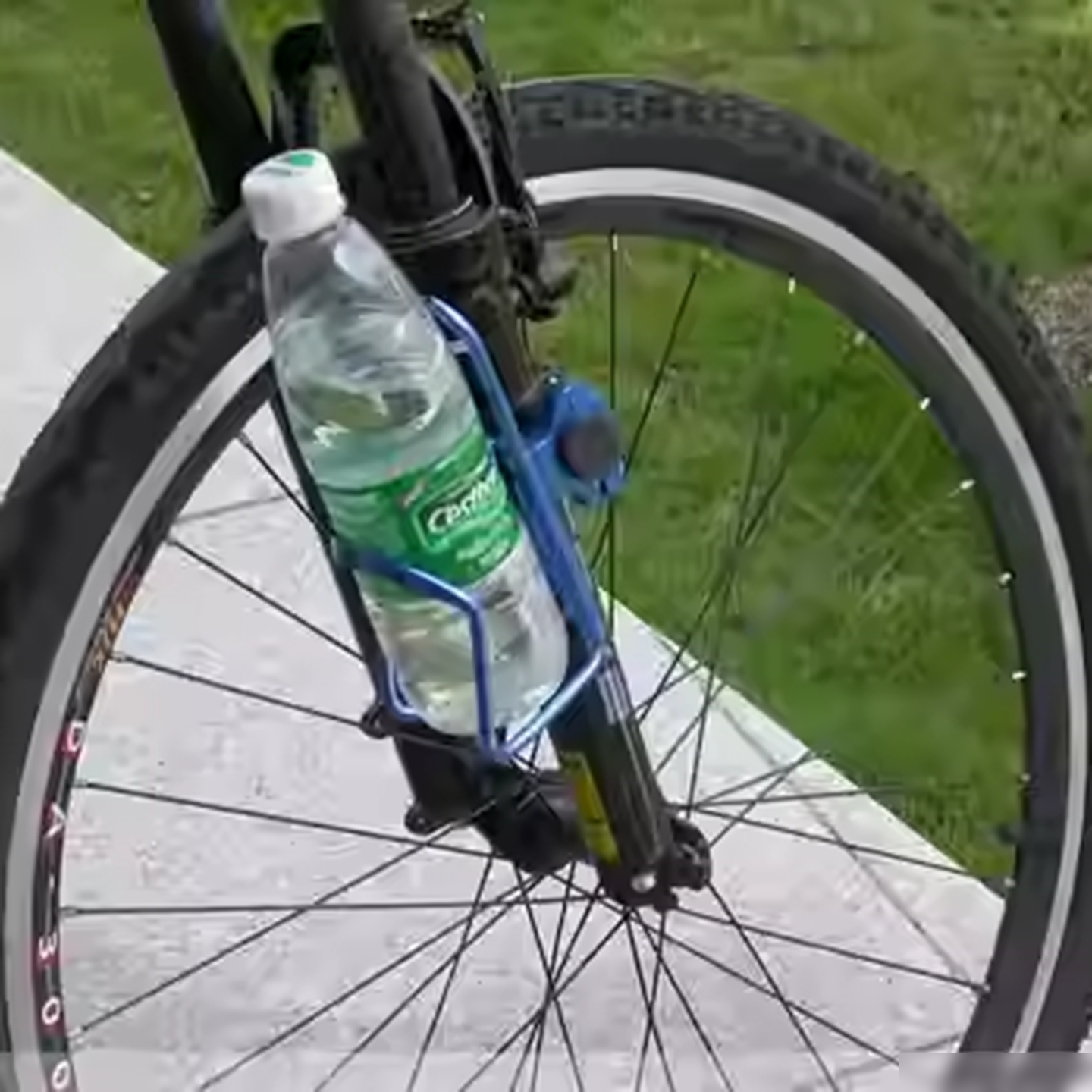 自行车水壶架矿泉水瓶架万能壶架