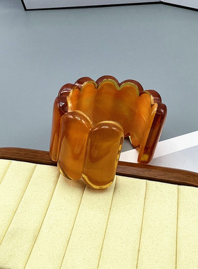 青岛品质法式树脂开口内滴油精致厚重感个性波浪形手镯