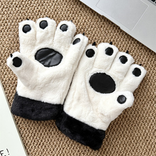毛绒绒可爱熊掌手套女款冬季2026新款情侣五指骑行毛绒保暖防寒男