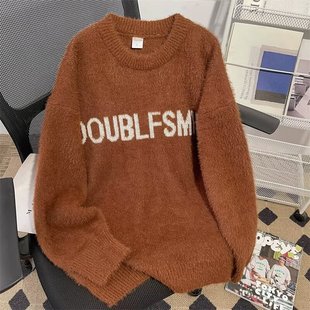 2025年冬复古字母印花针织衫 男棕色圆领宽松慵懒风毛衣百搭高级感