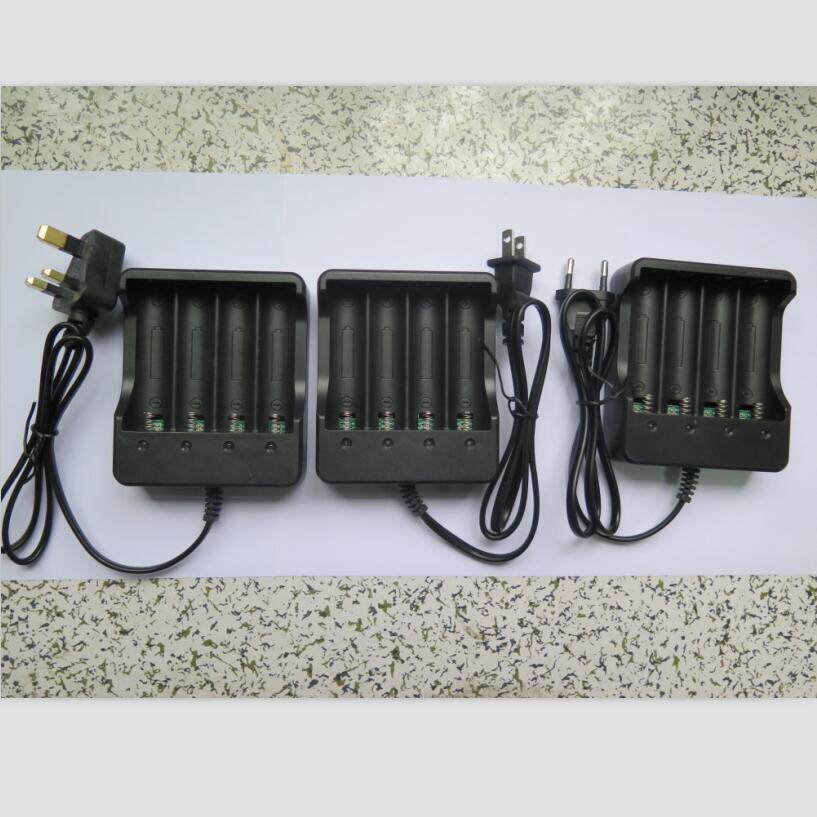 18650四槽充电器四充带线 强光手电筒锂电池充电器欧规4.2V充电器