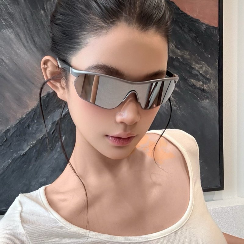 户外骑行防风登山护目镜女款运动跑步太阳镜水银色2026新款墨镜